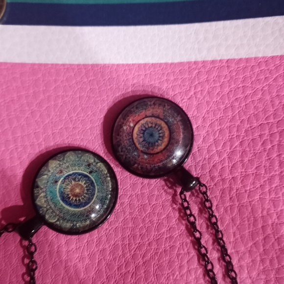 *NEW Silver Plated Vintage Mandala Lotus Necklace - Picture 7 of 7